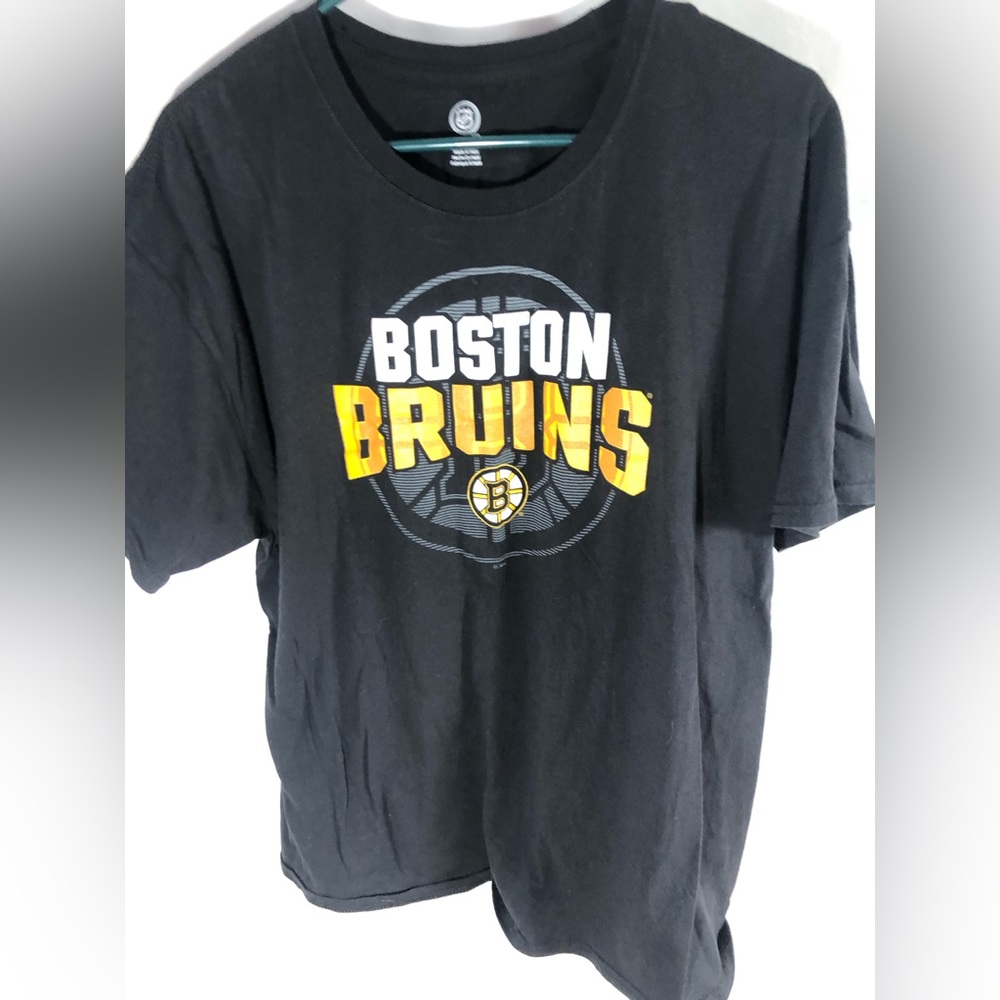 Boston Bruins T-shirt, size XL